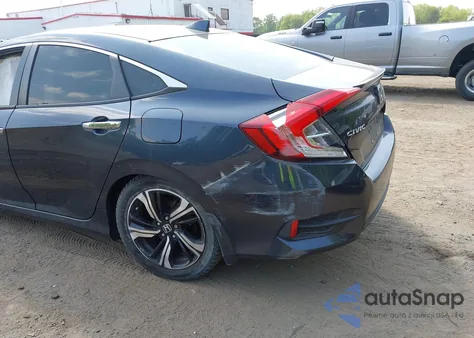 2016 Honda Civic Touring z USA, uszkodzony, nr VIN 19XFC1F97GE010605